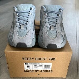 Yeezy Boost Adidas Gray Sneakers with Chunky Design
